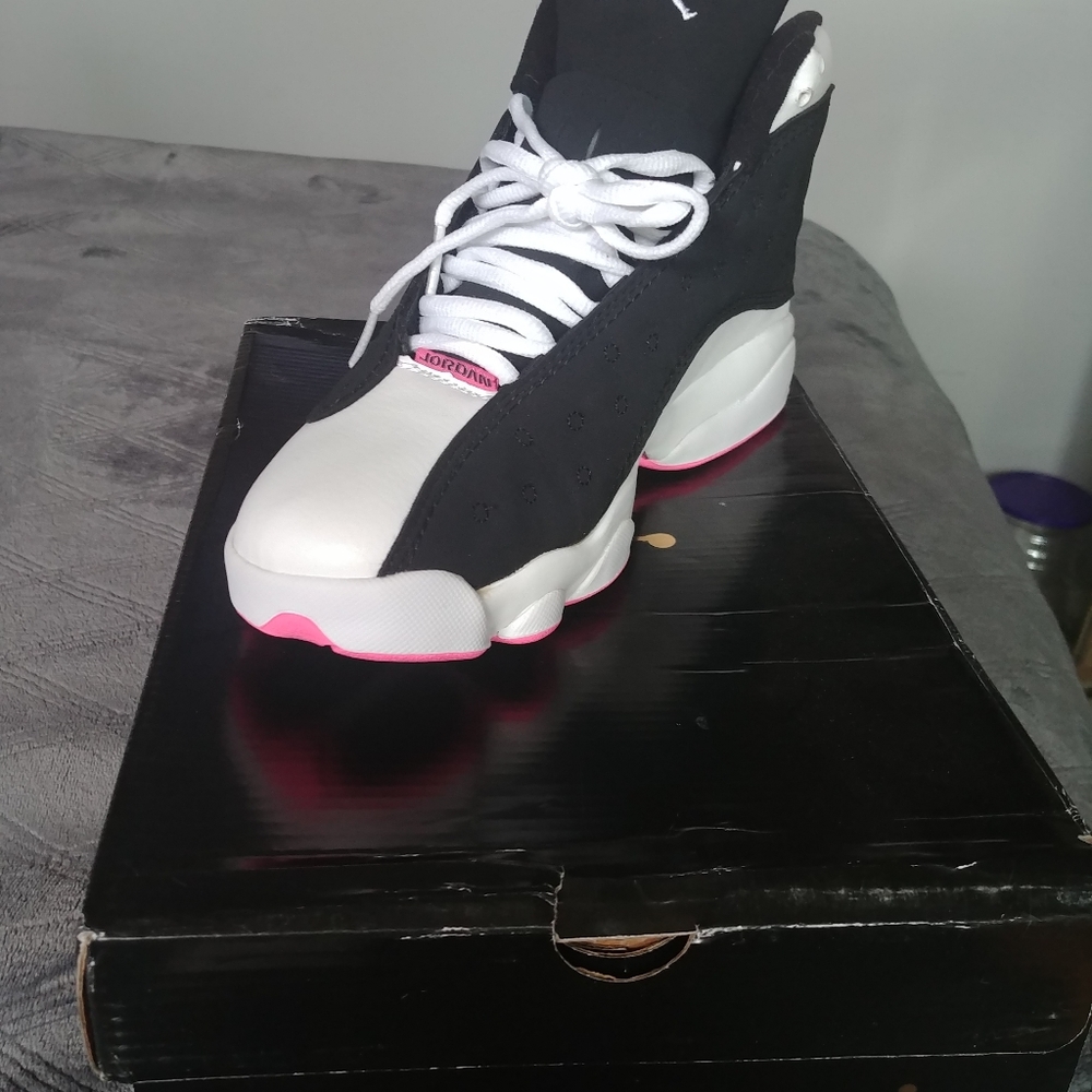 Jordan 13 retro women's